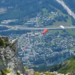 Altura- 5 Bedrooms - Jacuzzi And Sauna - By Cozee Chamonix