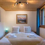 Altura- 5 Bedrooms - Jacuzzi And Sauna - By Cozee * Chamonix