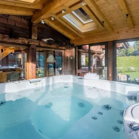 Шале Altura- 5 Bedrooms - Jacuzzi And Sauna - By Cozee