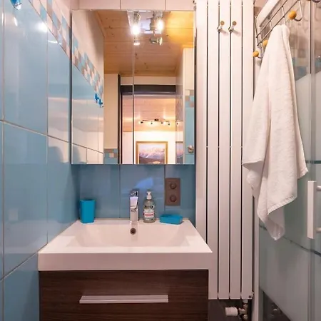 Altura- 5 Bedrooms - Jacuzzi And Sauna - By Cozee Шале Шамони
